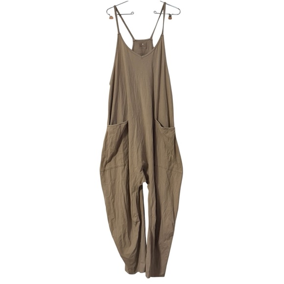 FP Movement Hot Shot Jumpsuit in Mocha Latte sz M Relaxed Fit Slouchy - Picture 2 of 16